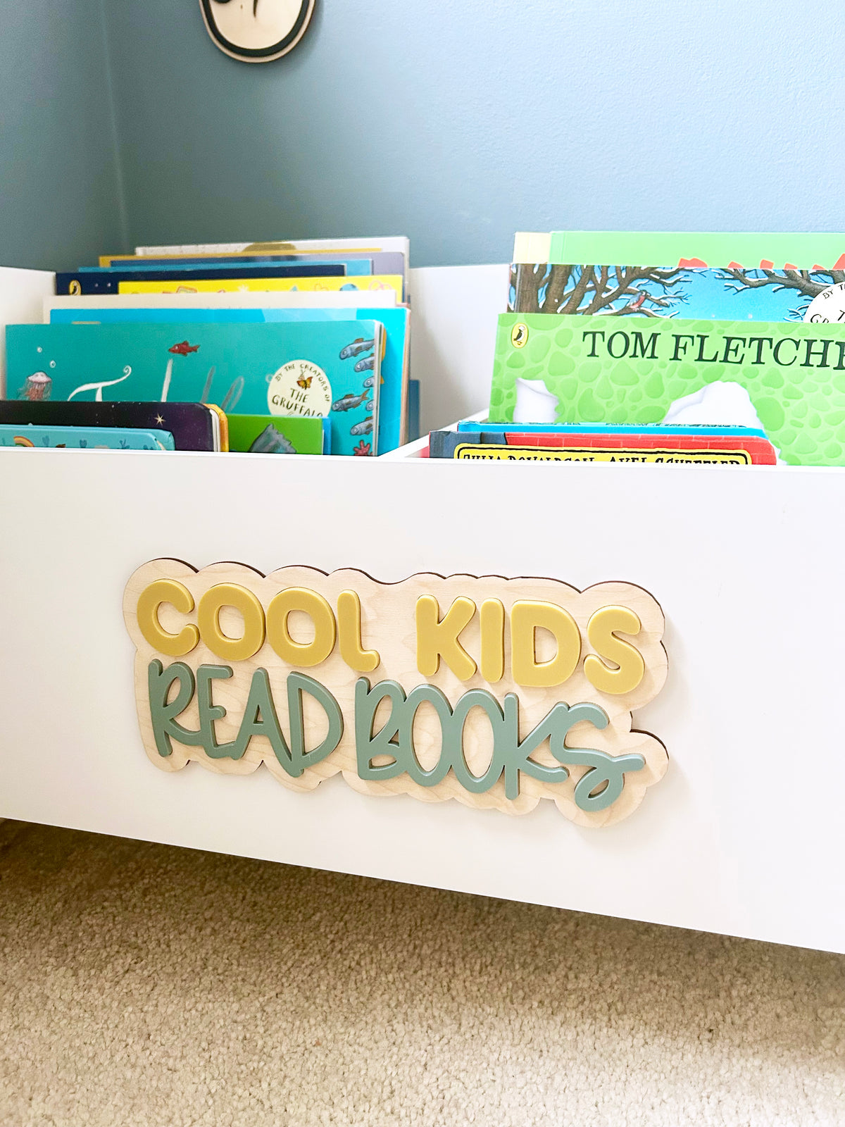 COOL KIDS READ BOOKS PASTEL WALL SIGN